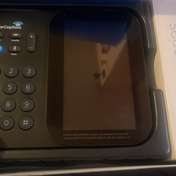 Clear Captions Blue Hearing Impaired Call Captioning Phone - Picture 4 of 5